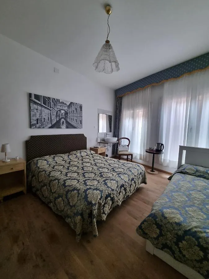 Albergo Casa Peron Венеция